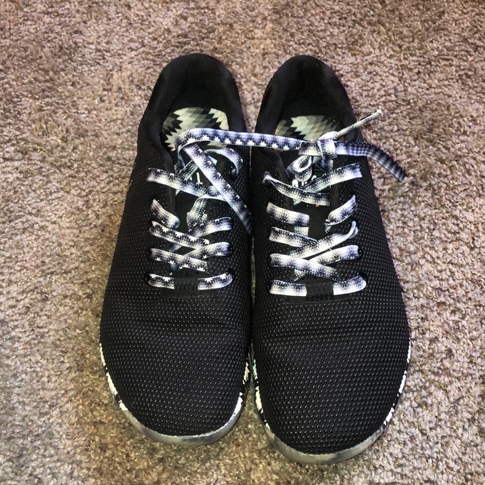 Nobull shoes size 8